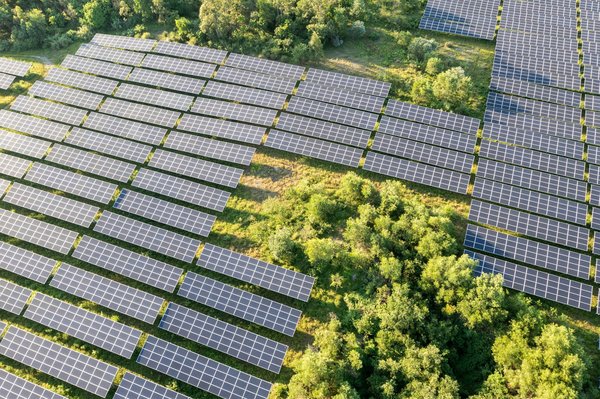 Wie kann die Nähe zu Elektroauto-Ladesäulen die Attraktivität einer Immobilie beeinflussen?