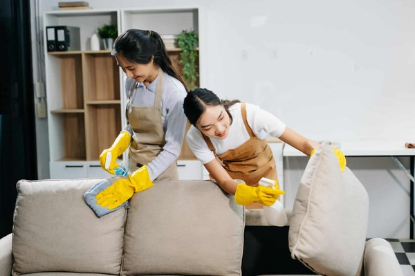 Wie kann man die Effizienz von häuslichen Pflegediensten durch Mobile Apps steigern?